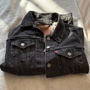 Women’s Levi’s Black Denim Jacket